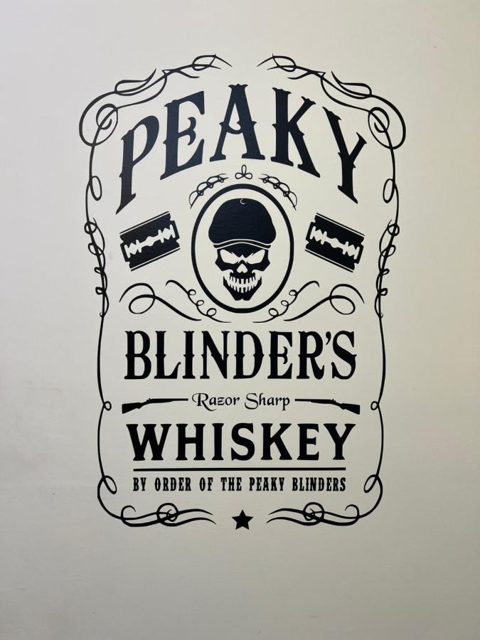 Peaky Blinders Apartment 5 Min Walk To Blackpool Tower Sleeps Up To 14 Екстер'єр фото