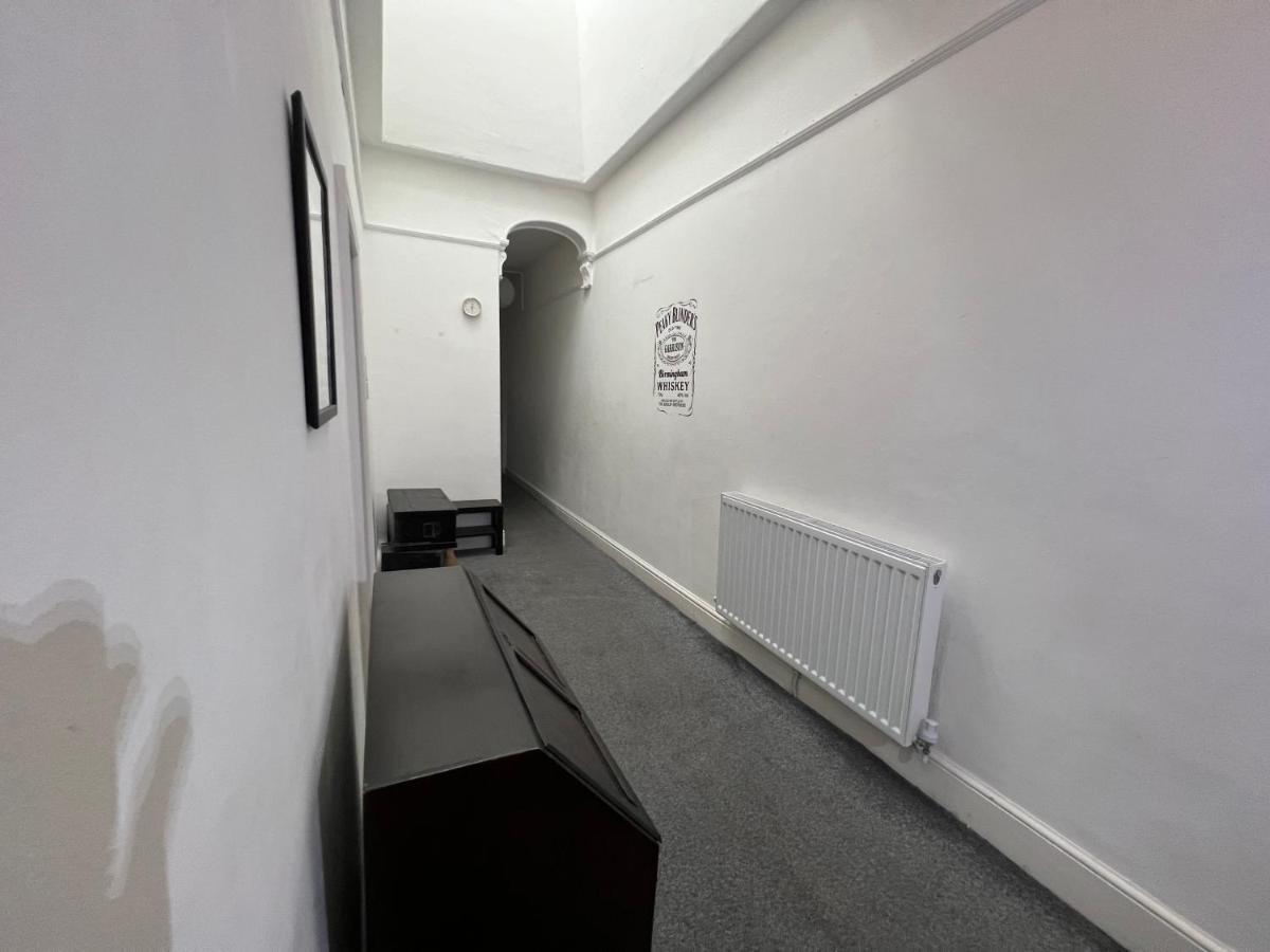 Peaky Blinders Apartment 5 Min Walk To Blackpool Tower Sleeps Up To 14 Екстер'єр фото